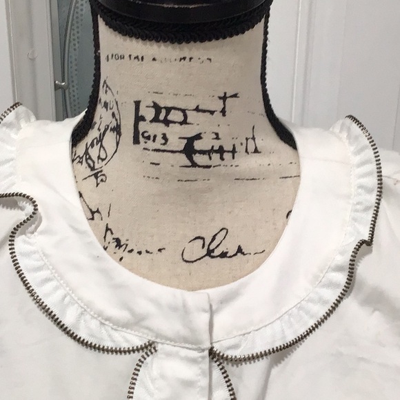 NWOT. MICHAEL KORS Ruffle Zipper Utility Jacket White Button Closure P2P 18.5โ - Picture 3 of 12